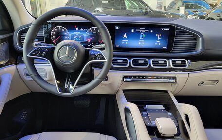 Mercedes-Benz GLS, 2023 год, 18 900 000 рублей, 17 фотография