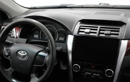 Toyota Camry, 2013 год, 930 000 рублей, 11 фотография