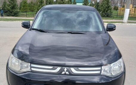 Mitsubishi Outlander III рестайлинг 3, 2012 год, 1 225 000 рублей, 8 фотография