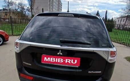 Mitsubishi Outlander III рестайлинг 3, 2012 год, 1 225 000 рублей, 9 фотография