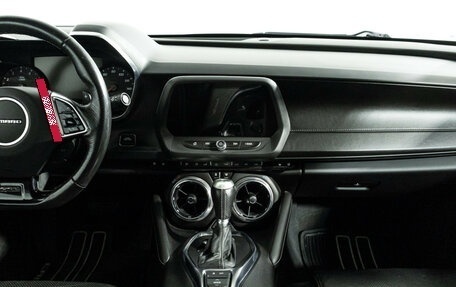 Chevrolet Camaro VI, 2016 год, 2 670 000 рублей, 14 фотография