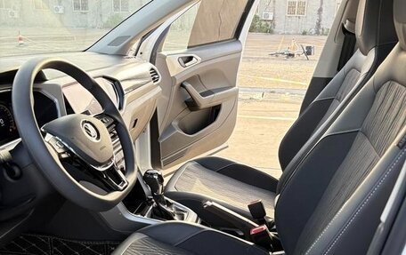 Volkswagen T-Cross I, 2022 год, 1 300 200 рублей, 6 фотография