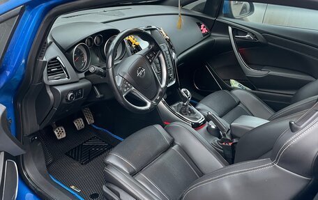 Opel Astra OPC J, 2013 год, 1 800 000 рублей, 9 фотография