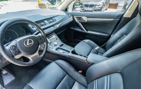 Lexus CT I рестайлинг, 2020 год, 1 930 000 рублей, 14 фотография