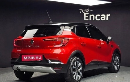 Renault Captur II, 2020 год, 1 500 000 рублей, 3 фотография