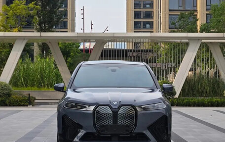 BMW iX, 2022 год, 2 фотография