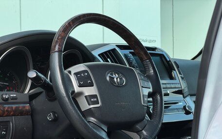 Toyota Land Cruiser 200, 2014 год, 4 990 000 рублей, 11 фотография