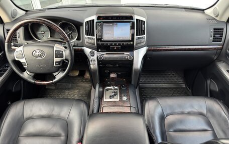 Toyota Land Cruiser 200, 2014 год, 4 990 000 рублей, 12 фотография