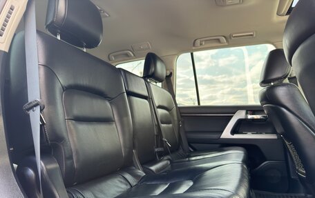 Toyota Land Cruiser 200, 2014 год, 4 990 000 рублей, 18 фотография