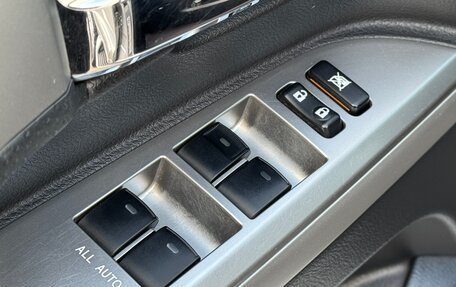 Toyota Land Cruiser 200, 2014 год, 4 990 000 рублей, 24 фотография