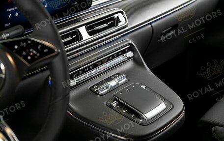 Mercedes-Benz V-Класс, 2024 год, 23 300 000 рублей, 8 фотография