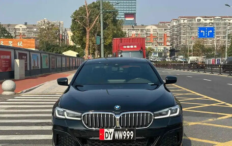BMW 5 серия, 2021 год, 3 350 000 рублей, 2 фотография