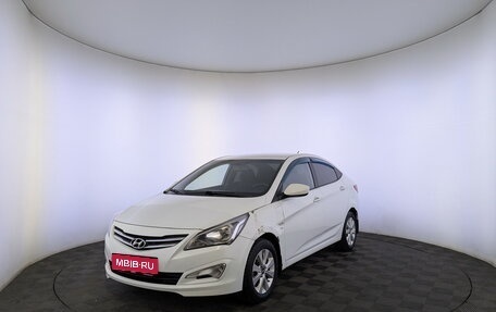 Hyundai Solaris II рестайлинг, 2016 год, 895 000 рублей, 1 фотография