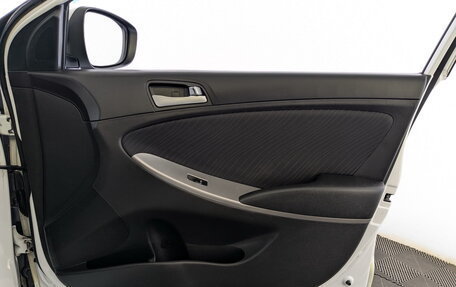 Hyundai Solaris II рестайлинг, 2016 год, 895 000 рублей, 21 фотография
