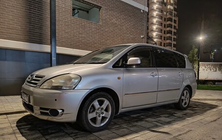 Toyota Ipsum II, 2002 год, 760 000 рублей, 2 фотография