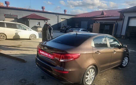 KIA Rio III рестайлинг, 2015 год, 800 000 рублей, 4 фотография