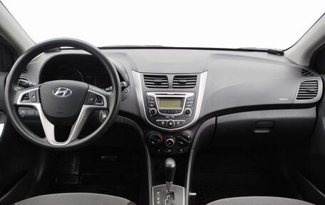 Hyundai Solaris II рестайлинг, 2011 год, 935 000 рублей, 12 фотография