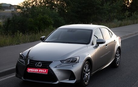 Lexus IS III, 2018 год, 3 350 000 рублей, 1 фотография