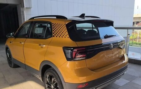 Volkswagen T-Cross I, 2022 год, 1 430 000 рублей, 9 фотография