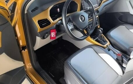Volkswagen T-Cross I, 2022 год, 1 430 000 рублей, 3 фотография