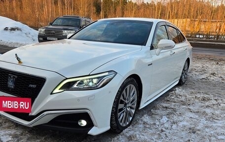 Toyota Crown, 2018 год, 3 550 000 рублей, 4 фотография
