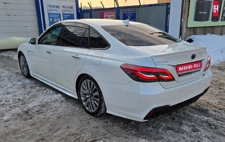 Toyota Crown, 2018 год, 3 550 000 рублей, 5 фотография