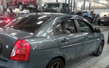 Hyundai Verna II, 2007 год, 381 000 рублей, 3 фотография