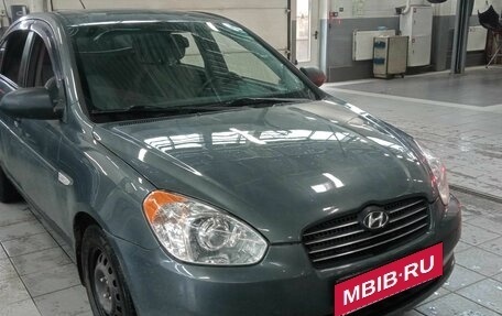 Hyundai Verna II, 2007 год, 381 000 рублей, 2 фотография