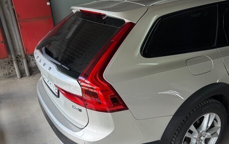 Volvo V90 Cross Country I рестайлинг, 2017 год, 2 450 000 рублей, 4 фотография