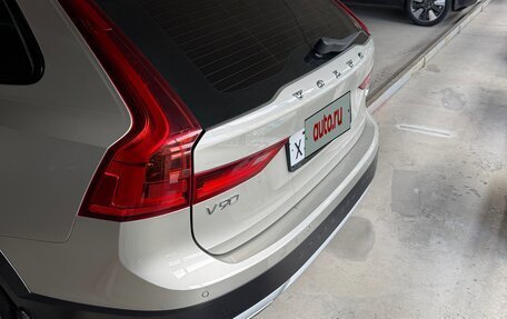 Volvo V90 Cross Country I рестайлинг, 2017 год, 2 450 000 рублей, 5 фотография