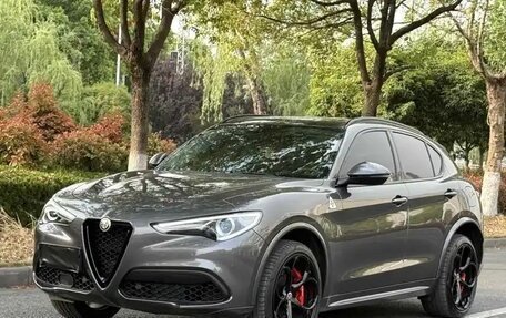 Alfa Romeo Stelvio, 2021 год, 3 820 000 рублей, 1 фотография
