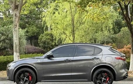 Alfa Romeo Stelvio, 2021 год, 3 820 000 рублей, 4 фотография