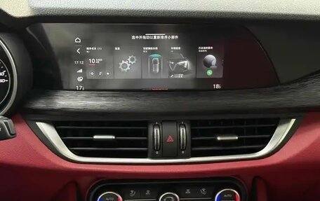 Alfa Romeo Stelvio, 2021 год, 3 820 000 рублей, 8 фотография