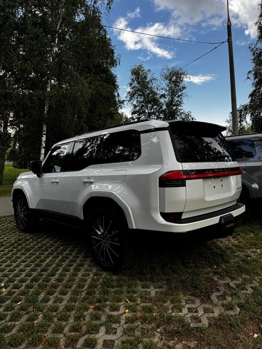 Lexus GX II рестайлинг 2, 2024 год, 15 000 000 рублей, 13 фотография