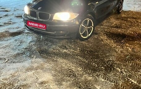 BMW 1 серия, 2010 год, 650 000 рублей, 1 фотография