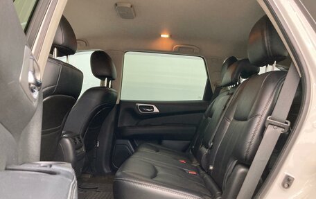Nissan Pathfinder, 2014 год, 1 990 000 рублей, 16 фотография