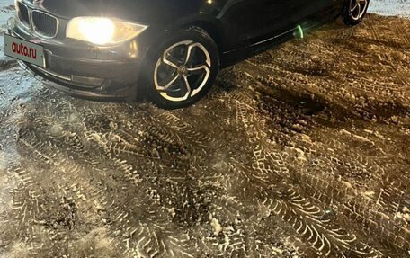 BMW 1 серия, 2010 год, 650 000 рублей, 2 фотография