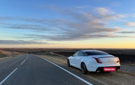 Jaguar XJ IV (X351), 2014 год, 2 150 000 рублей, 3 фотография