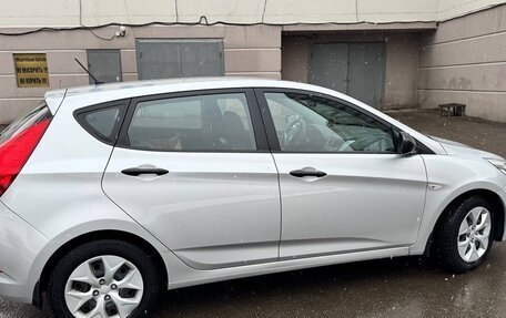 Hyundai Solaris II рестайлинг, 2014 год, 875 000 рублей, 5 фотография