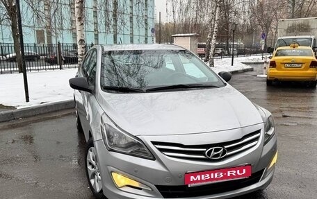 Hyundai Solaris II рестайлинг, 2014 год, 875 000 рублей, 2 фотография