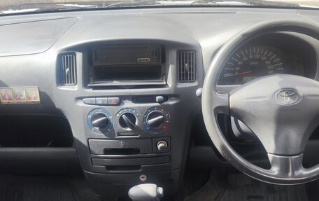 Toyota Probox I, 2004 год, 580 000 рублей, 9 фотография