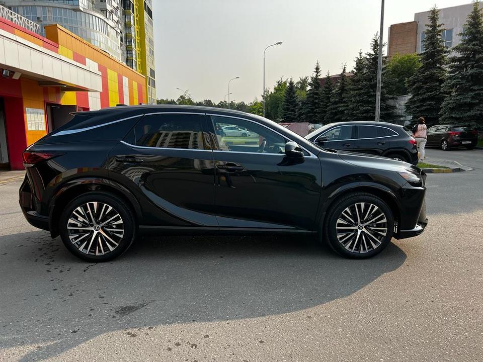 Lexus RX IV рестайлинг, 2024 год, 11 000 000 рублей, 4 фотография
