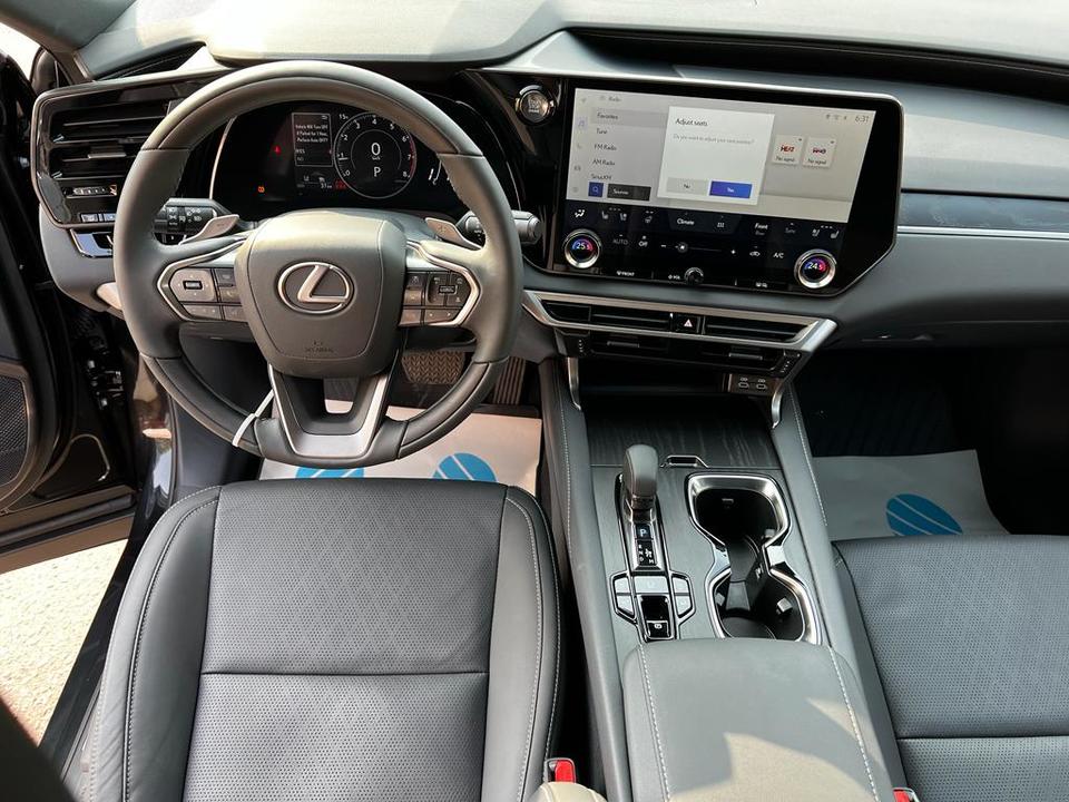Lexus RX IV рестайлинг, 2024 год, 11 000 000 рублей, 9 фотография