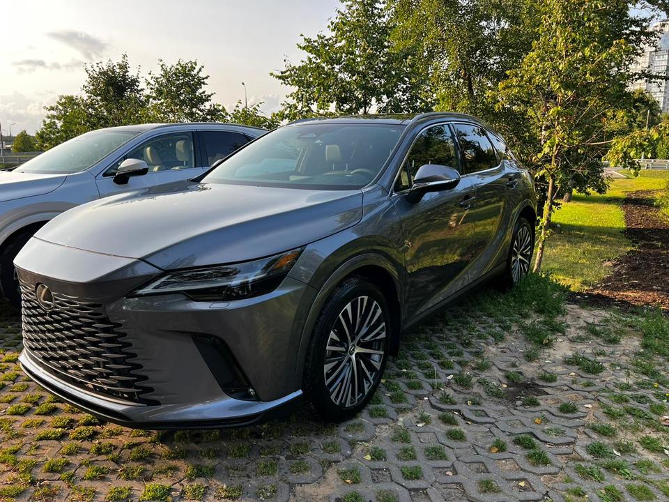 Lexus RX IV рестайлинг, 2024 год, 11 000 000 рублей, 3 фотография