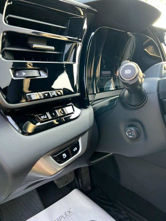 Lexus RX IV рестайлинг, 2024 год, 11 000 000 рублей, 9 фотография