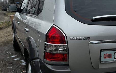 Hyundai Tucson III, 2005 год, 580 000 рублей, 2 фотография