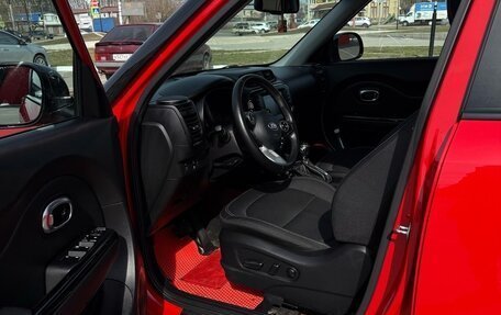 KIA Soul II рестайлинг, 2017 год, 1 750 000 рублей, 3 фотография