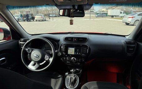 KIA Soul II рестайлинг, 2017 год, 1 750 000 рублей, 11 фотография
