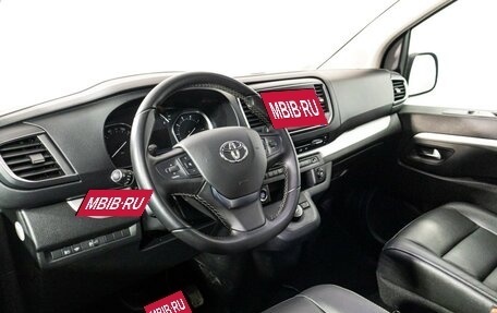 Toyota ProAce II, 2023 год, 5 300 000 рублей, 11 фотография