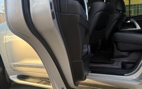 Toyota Land Cruiser 200, 2013 год, 5 000 000 рублей, 10 фотография